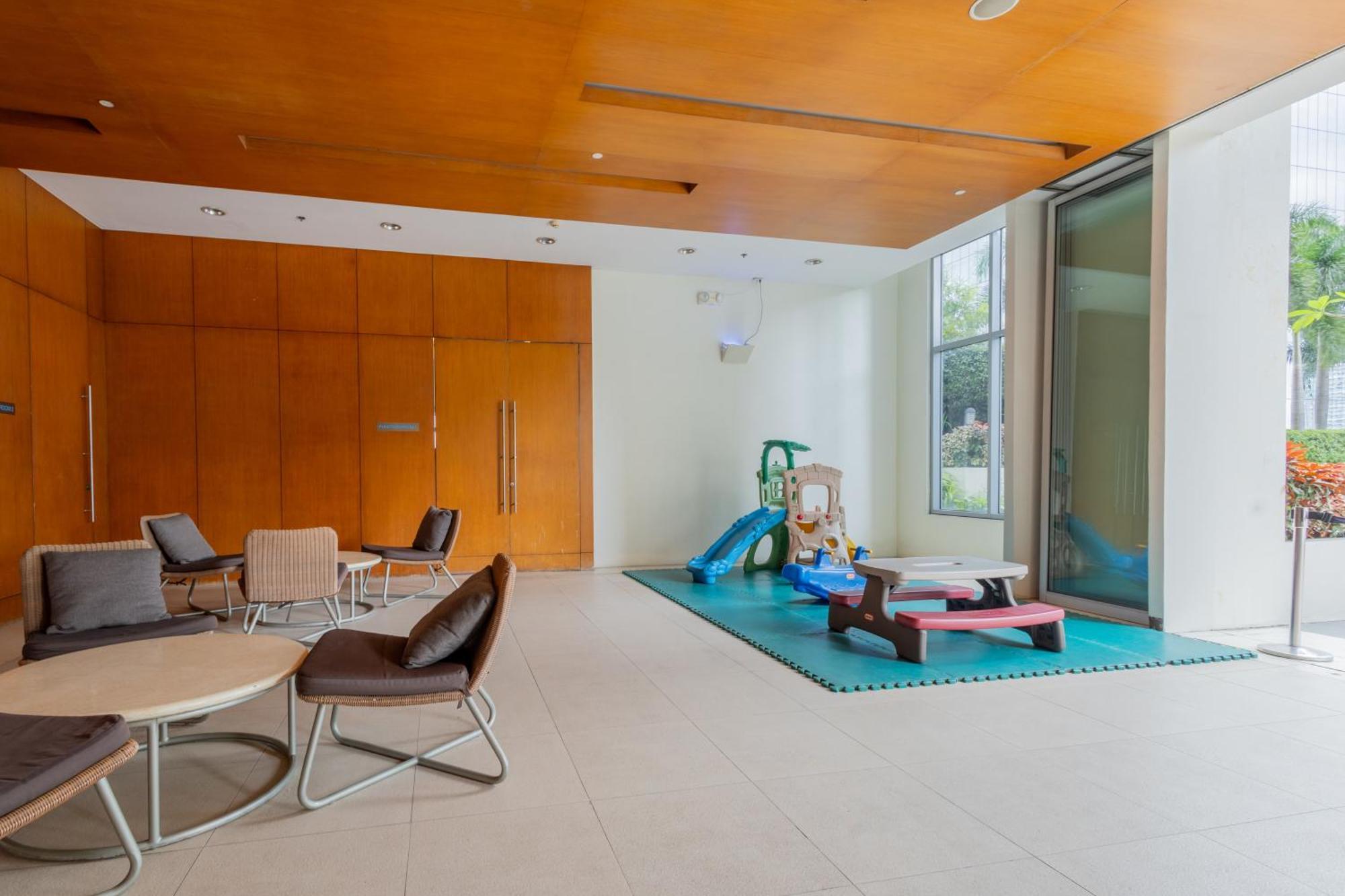 Apartmán New 2Br Of 86Sqm With Parking & Netflix In Bgc Manila Exteriér fotografie
